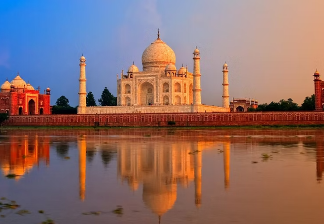 Taj Mahal – Agra sightseeing
